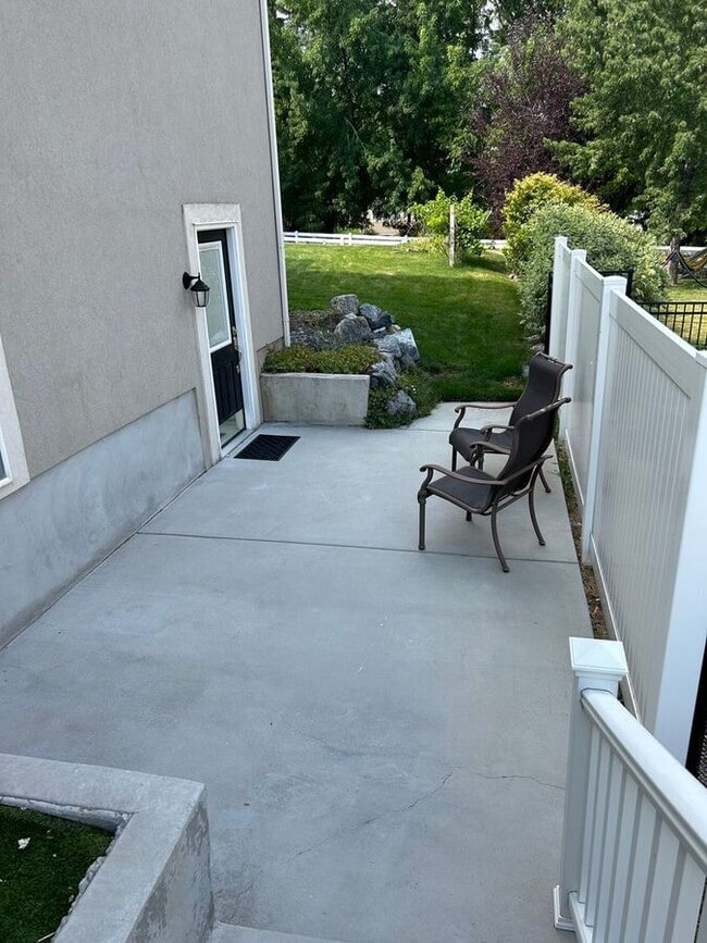 Photo - 13982 S Hawberry Rd