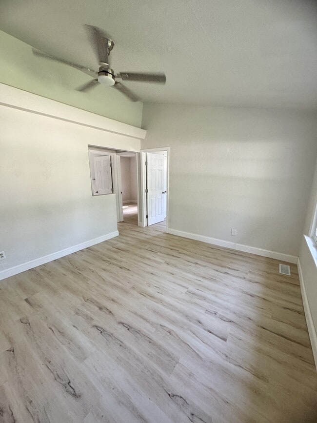 Photo - 200 Elbring Dr