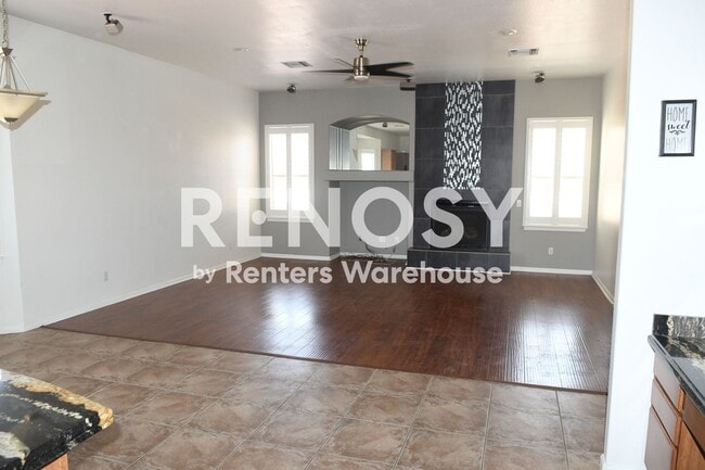 Building Photo - 6027 N 133rd Dr