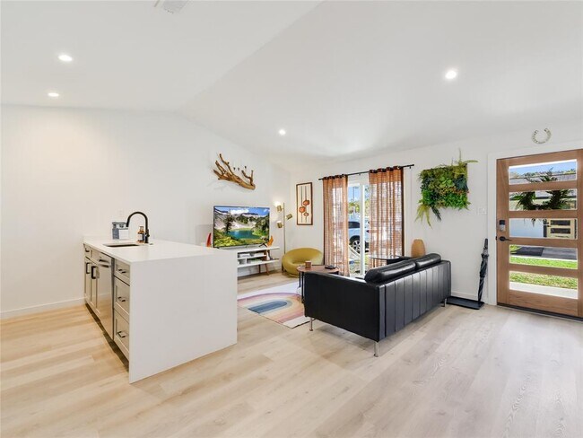 Photo - 1219 Hollow Creek Dr Unit 1