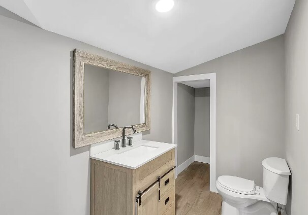 Photo - 201 Front St