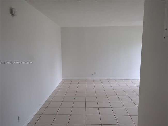 Photo - 1544 Arthur St Unit 2