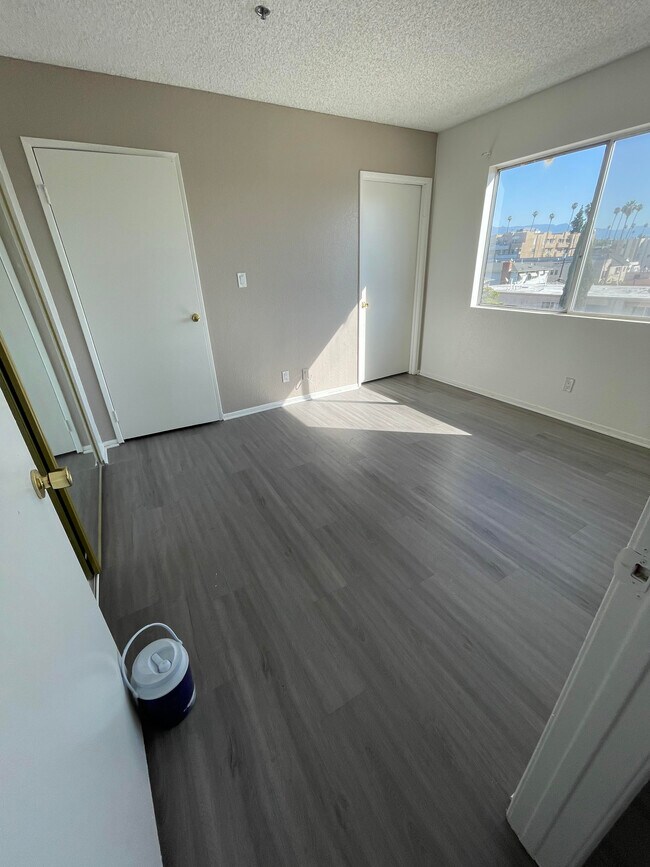 Photo - South Towers Harold Way