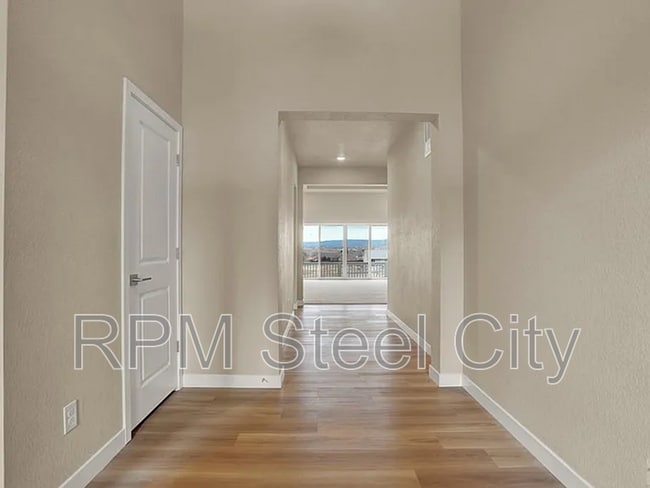 Photo - 753 S Laurue Dr