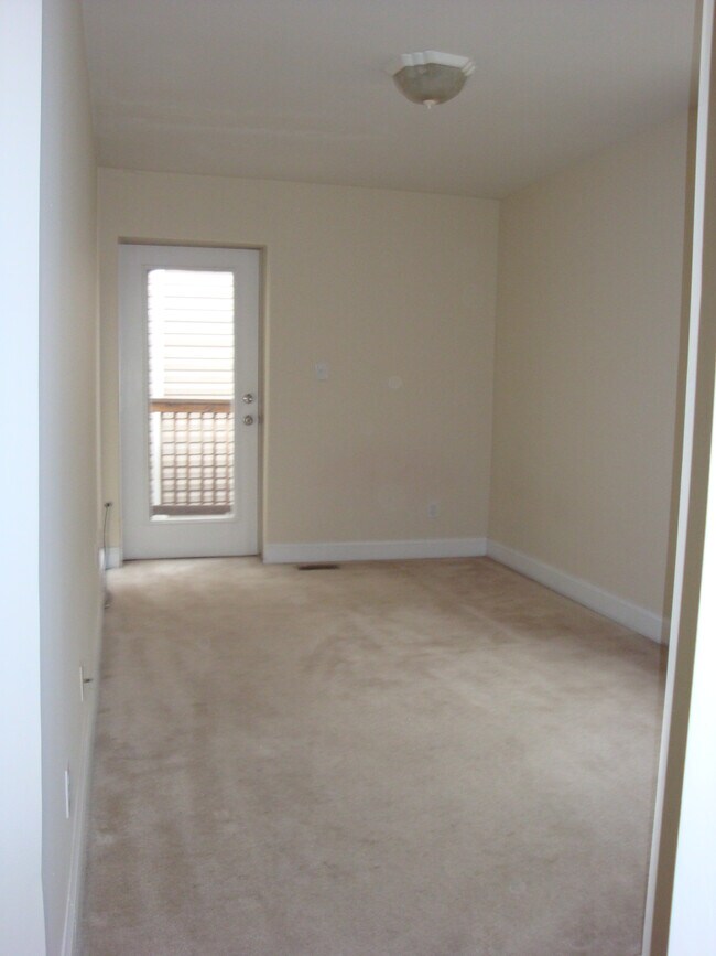 Photo - 2521 Foster Ave