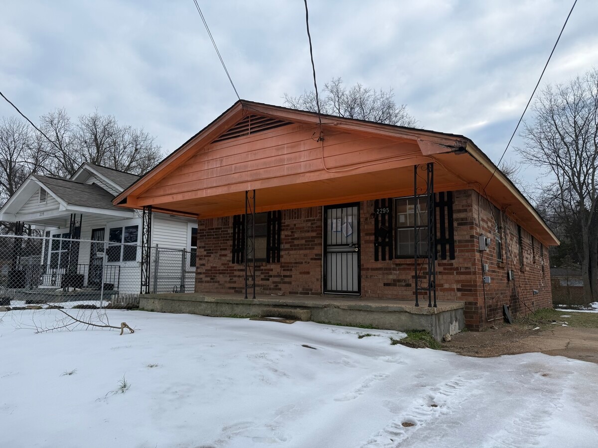 Photo - 2295 Shasta Ave