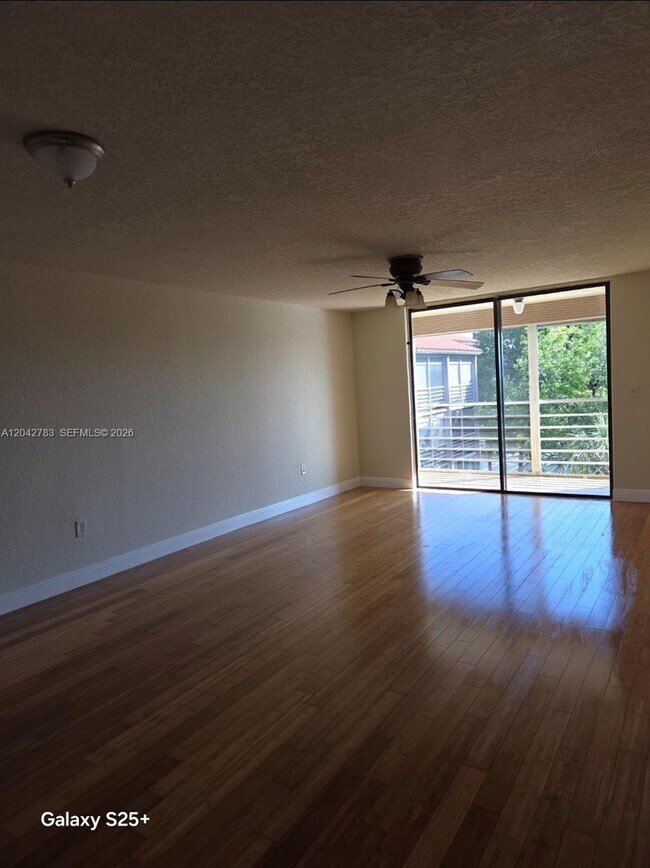 Photo - 1800 SW 81st Ave Unidad 1417