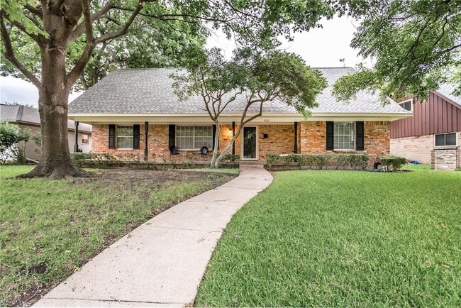 Building Photo - 9922 Fieldcrest Dr