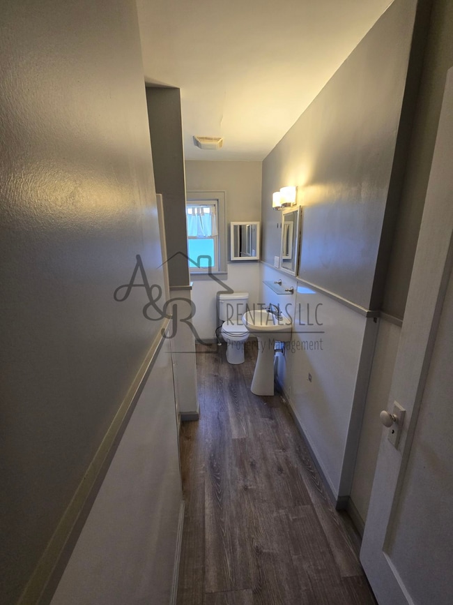 Photo - 1801 S Olive St