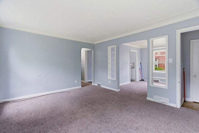Photo - 16717 Trinity St