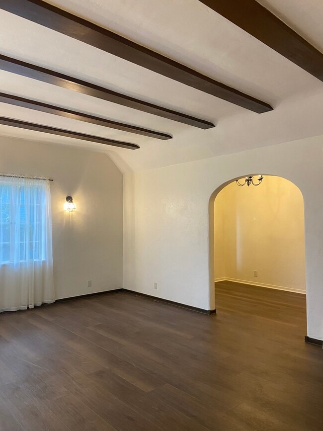 De sala a comedor - 795 N 2nd St Unidad 1