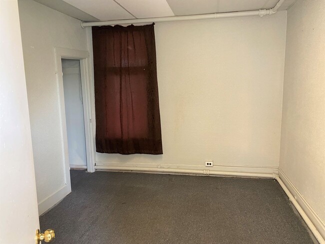 Photo - 920 Unit 920 1/2