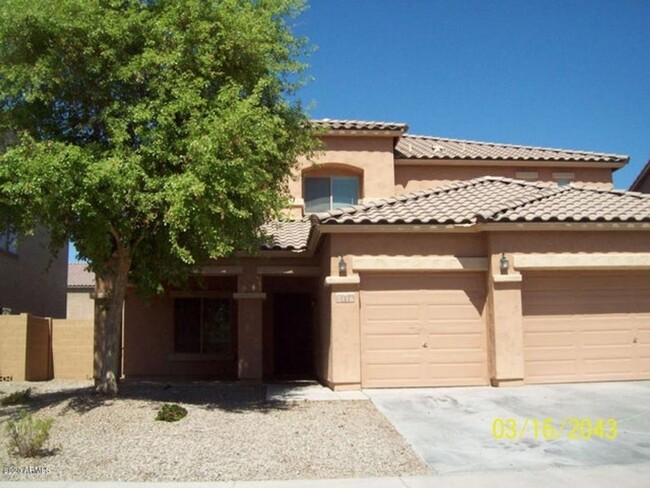 Large upgraded 6-bedroom, 3-bathroom, 3 Ca... - Large upgraded 6-bedroom, 3-bathroom, 3 Ca... Casa