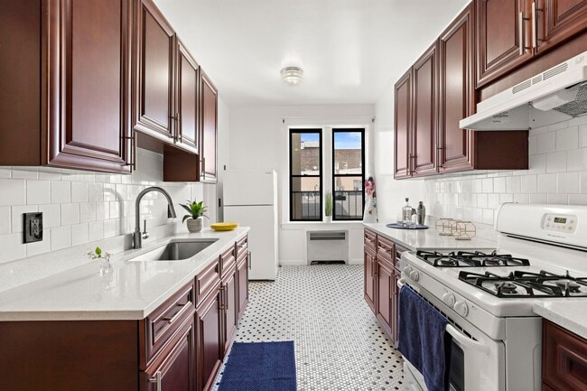 Photo - 301 Palisade Ave Unidad 7C