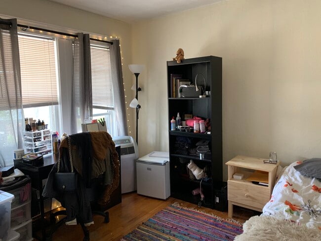 Building Photo - 881 Broadway Unit 2 Rental