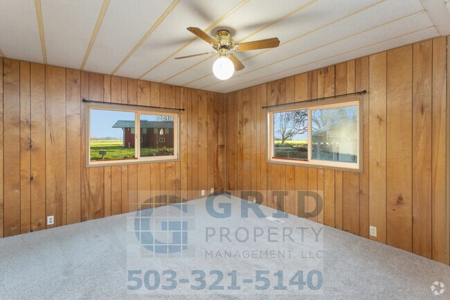 Building Photo - 3 Bedroom, 2 Bath Home Available - Amity, ...