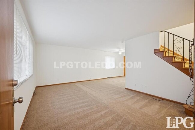 Photo - 3860 Sheffield Ct