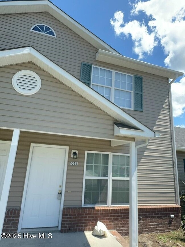Building Photo - 1094 W Pueblo Dr Rental