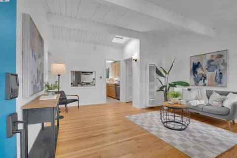Photo - Charming 2-Bedroom Home for Rent