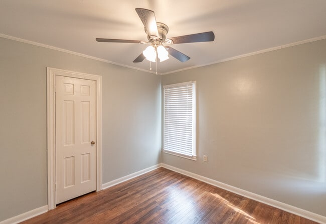 Photo - 3721 Grim Ave