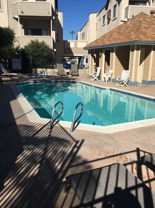 Photo - 2BD/2.5BA townhome in UTC Near UCSD!