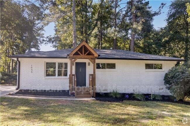 Building Photo - 1955 Maple Dr NW Rental
