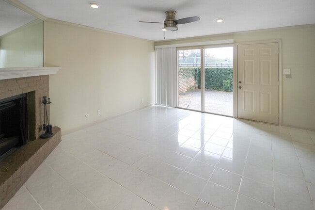 Photo - 821 S Ripple Creek Dr Unidad 1