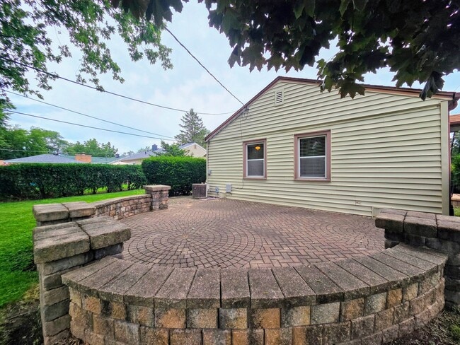 Photo - 336 E Orchard St