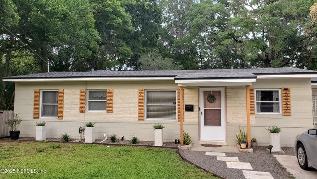 Building Photo - 5467 N River Rd Rental