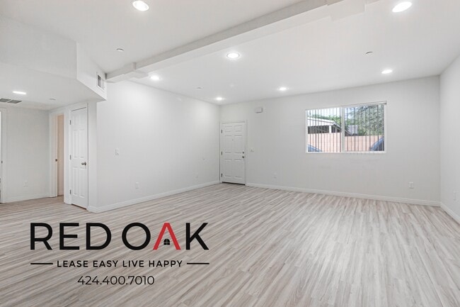 Building Photo - 6829 Simpson Ave Unit 1 Rental