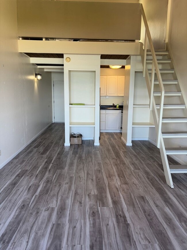 Building Photo - Makaua Village - Kaaawa - 1 Bdrm/1 Bath/1 Prkg - $2,100