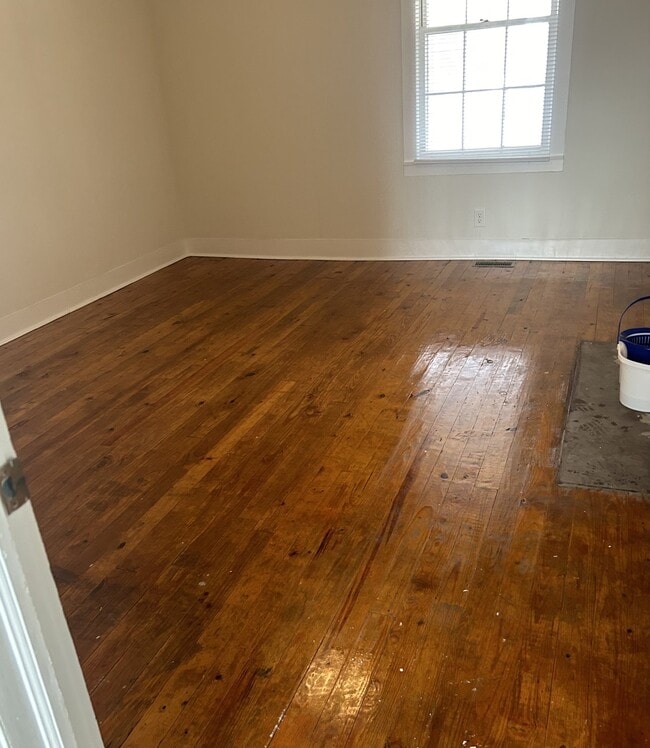 Photo - 3BD 1 BA HOUSE FOR RENT IN ALGOOD