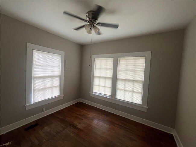 Photo - 1705 Buck St