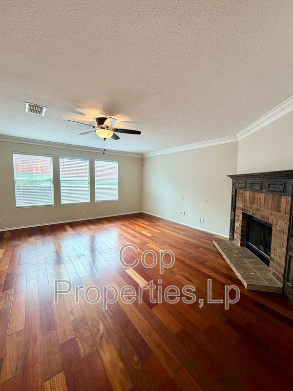 Photo - 25526 Gold Yarrow