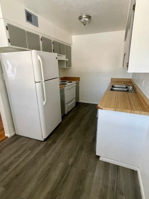 Photo - 2175 Riviera Blvd Unit 3