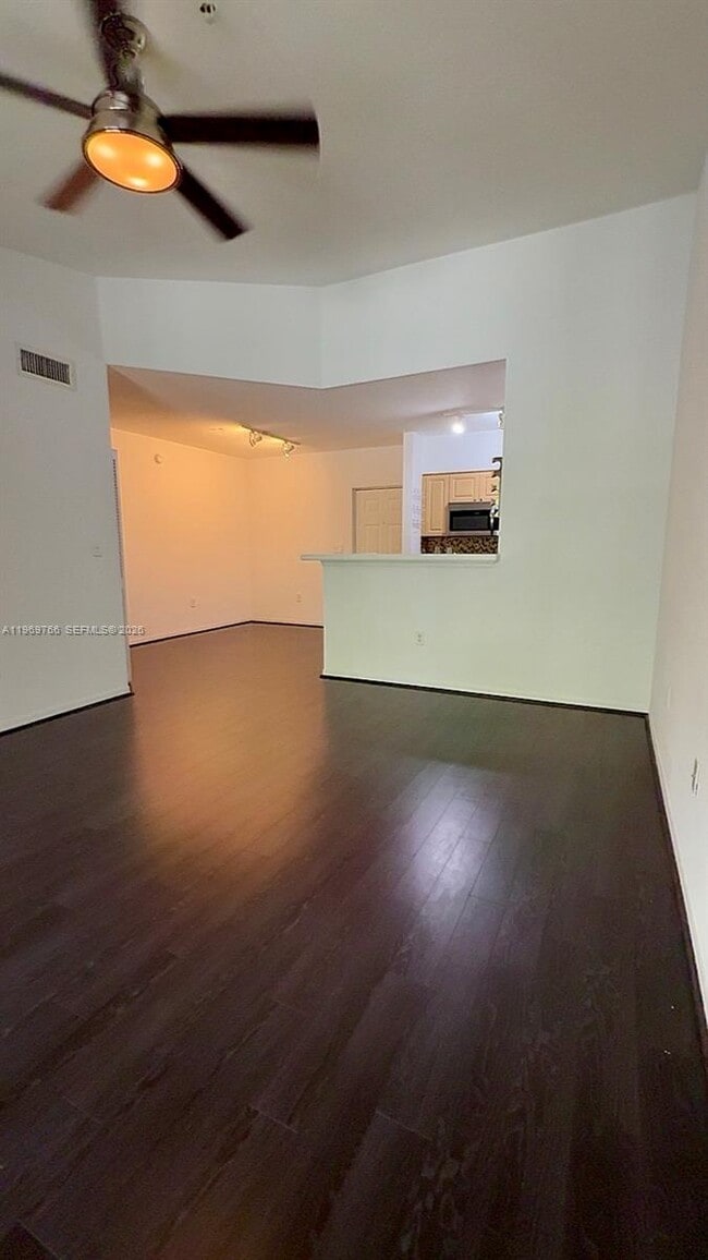 Photo - 6831 SW 44th St Unit 302