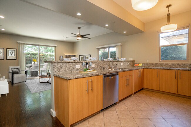 6462 Woodley Ave Residences
