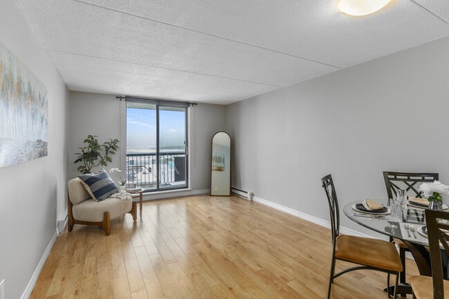 Building Photo - Campbell Place Apartments