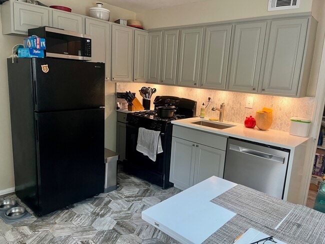 Photo - 9724 51st Pl
