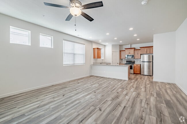 3BD, 2.5BA - 1,665SF - Kitchen / Living Room
