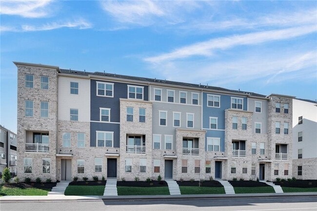 Building Photo - 12145 Calgary Lp Rental