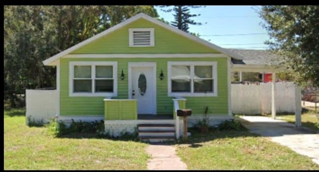 Building Photo - 518 41st Ave S