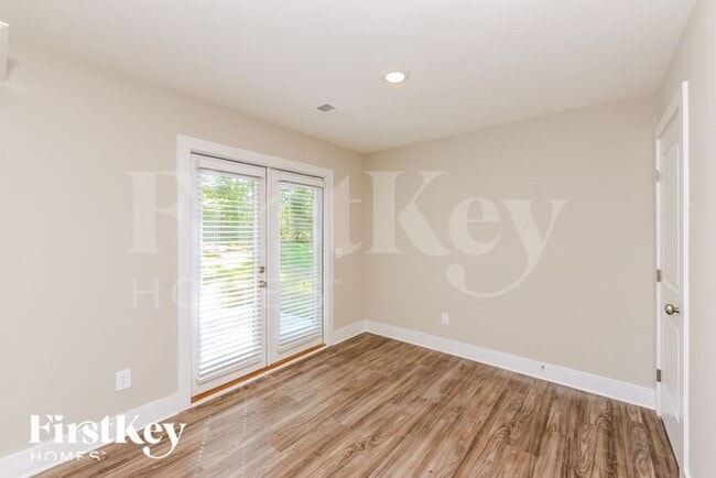 Photo - 3725 Corvette St