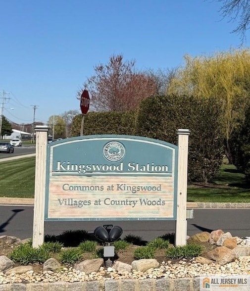 Photo - 1001 Cypress Ln Unit 1