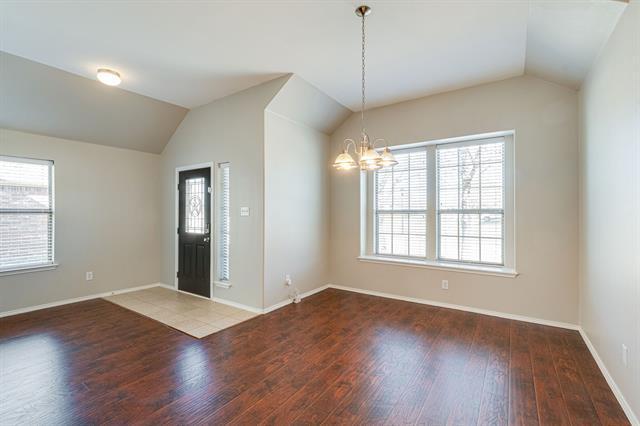 5113 Bear Valley Dr