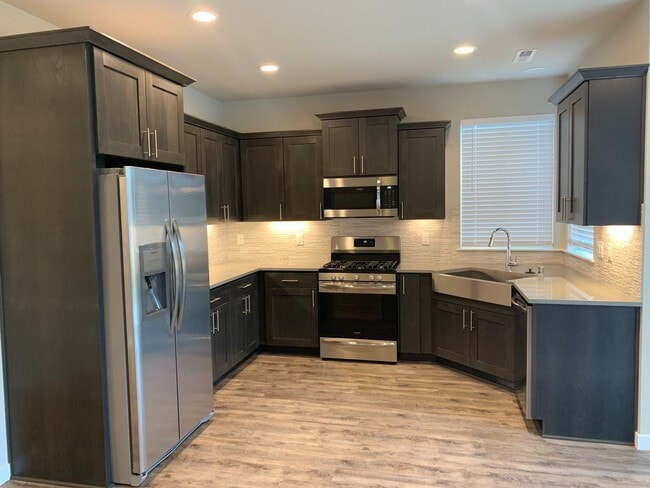 Photo - COMING SOON END OF FEB Salmon Creek Legacy Estates....  Front yard care provided - EZ 1/5 & 205 a...