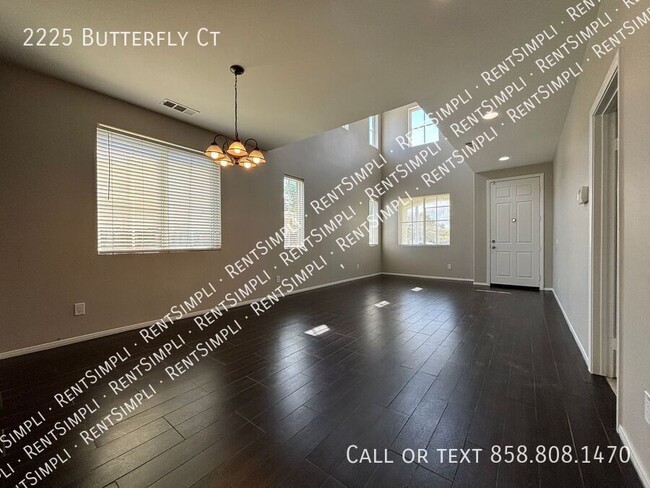 Photo - 2225 Butterfly Ct