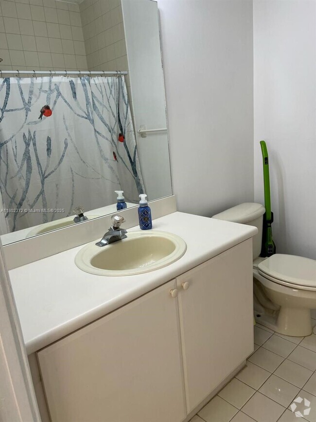 Building Photo - 17820 NW 73rd Ave Unit 200-1 Rental