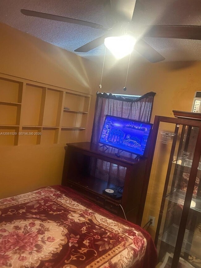 115 NW 193rd St Unit 2