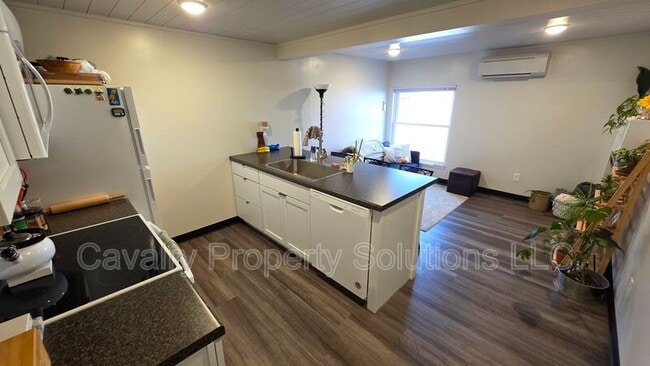 Photo - 3947 E Calvary Rd